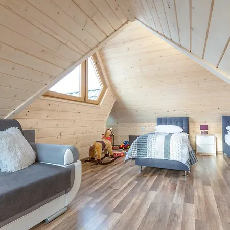 Appartement Tybet I *