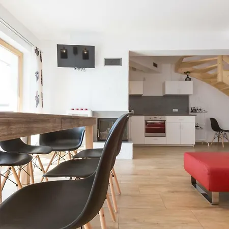 Tybet I Apartment *